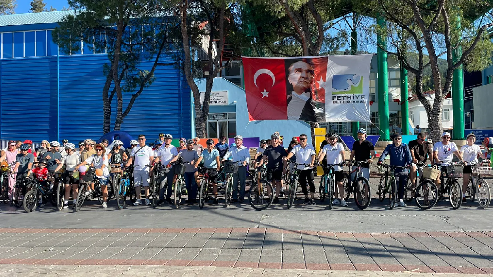 Fethiye'de Dünya Bisiklet Günü Etkinliği Düzenlendi: Kaymakam Akkaya'dan Bisiklet Çağrısı