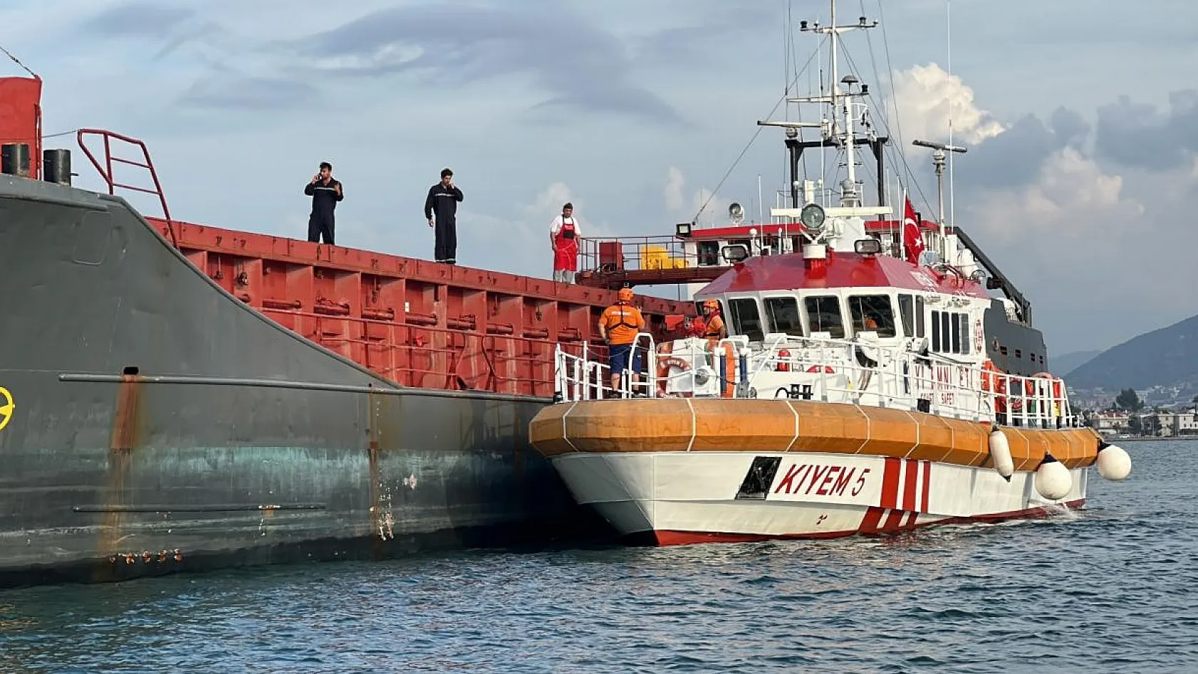 Fethiye'de yük gemisinde patlama oldu! 4 kişi yaralandı