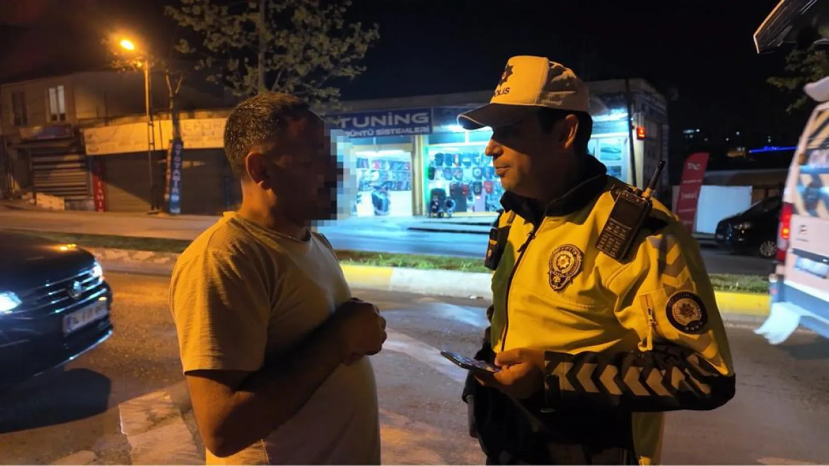 13 yaşındaki çocuğa direksiyonu verdi, savunması pes dedirtti