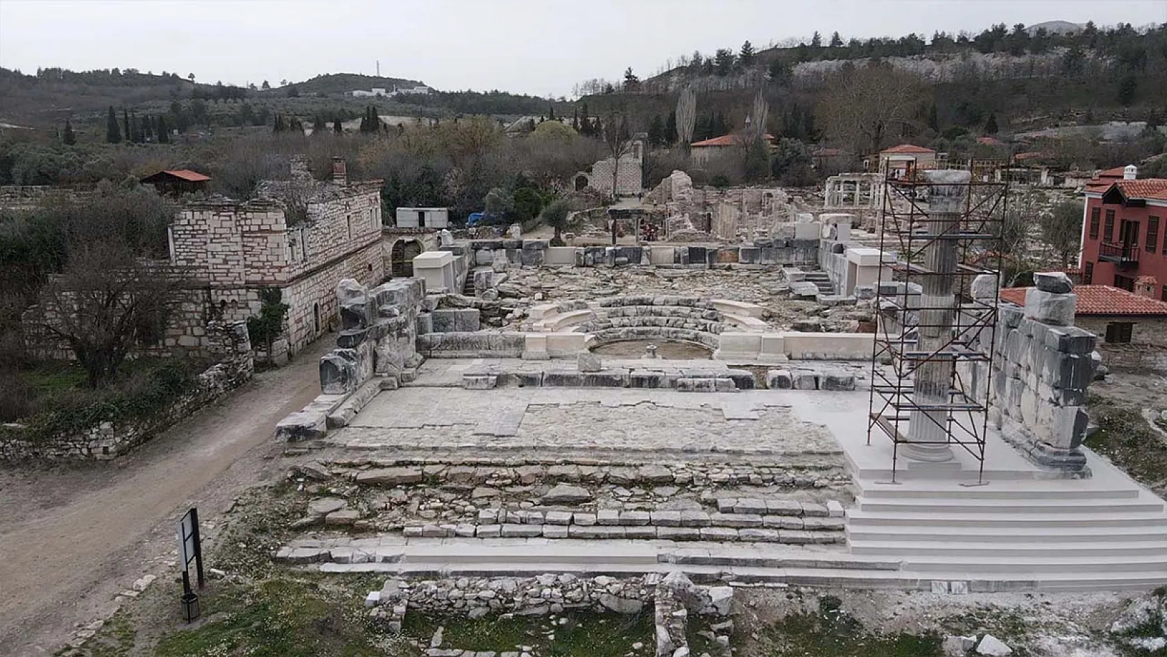 Stratonikeia'nın meclis binası Geleceğe Miras projesiyle ayağa kaldırılıyor