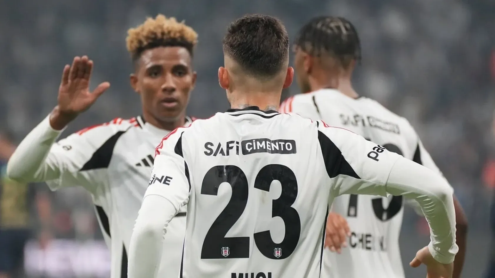 Başakşehir ve Beşiktaş: Süper Lig'de Kritik Bir Karşılaşma