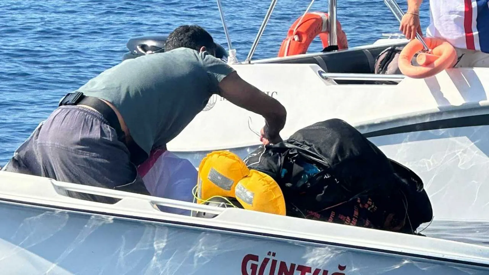 Fethiye'de paraşüt kazası geçiren şahsın hayati tehlikesi devam ediyor