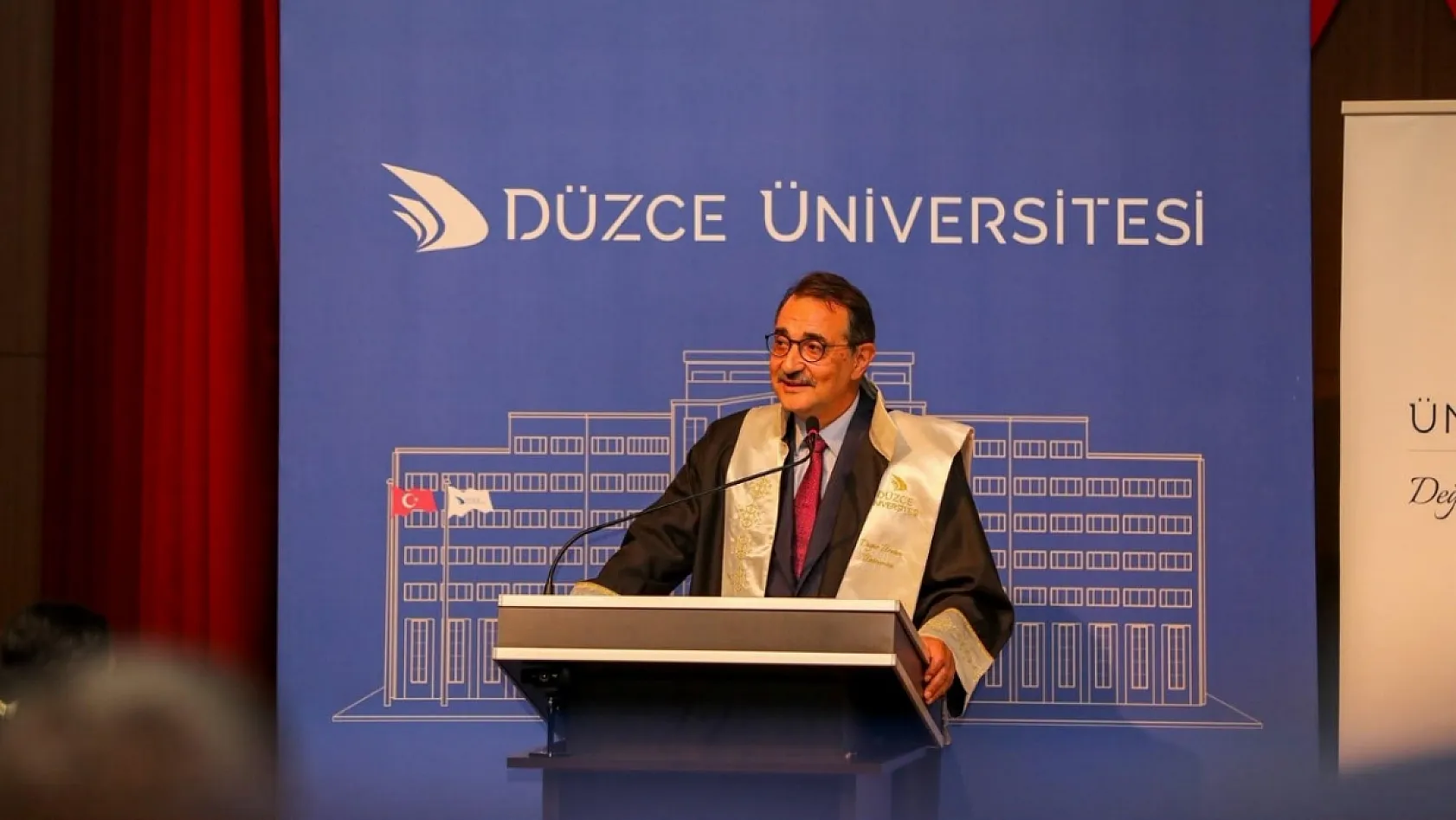 Fatih Dönmez'e Düzce Üniversitesi'nden Fahri Doktora Unvanı