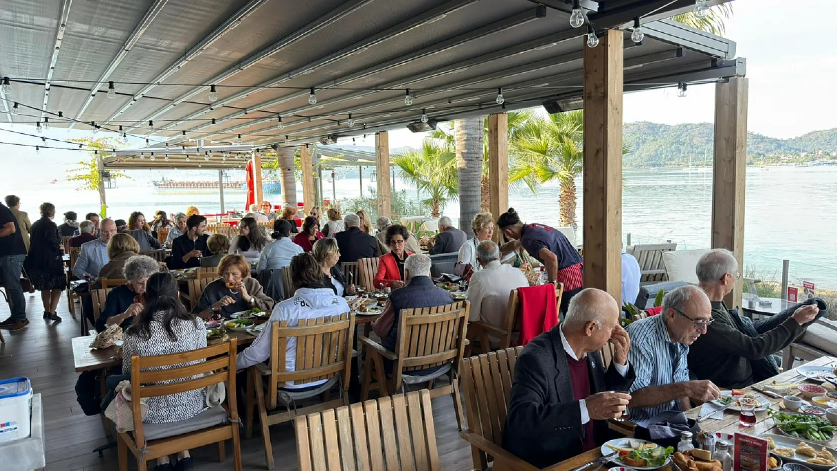 Fethiye'de ÇYDD'den Kahvaltı Etkinliği