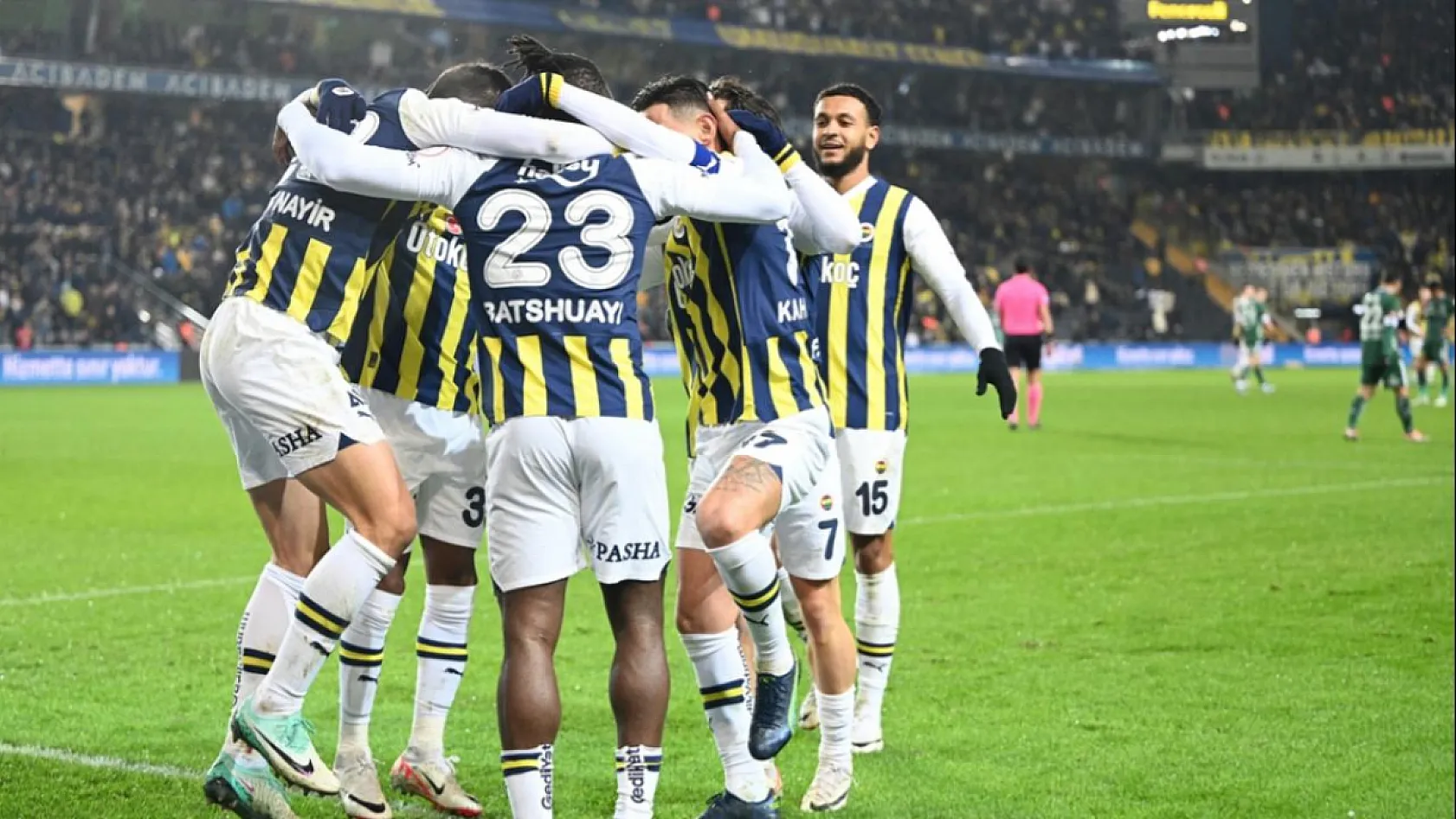 Fenerbahçe Şampiyonluk Yolunda Konyaspor'a Konuk Oluyor