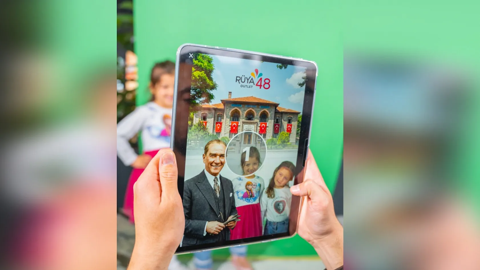Rüya 48 Outlet'te 23 Nisan Coşkusu Renkli Görüntülere Sahne Oldu