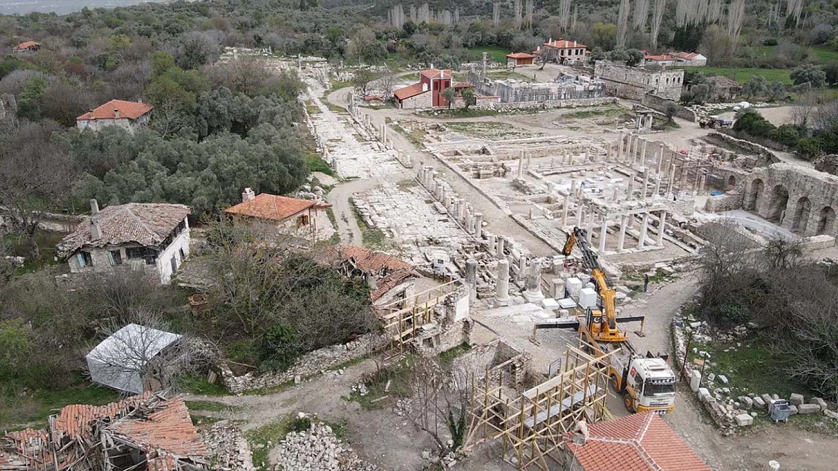 Stratonikeia'nın meclis binası Geleceğe Miras projesiyle ayağa kaldırılıyor