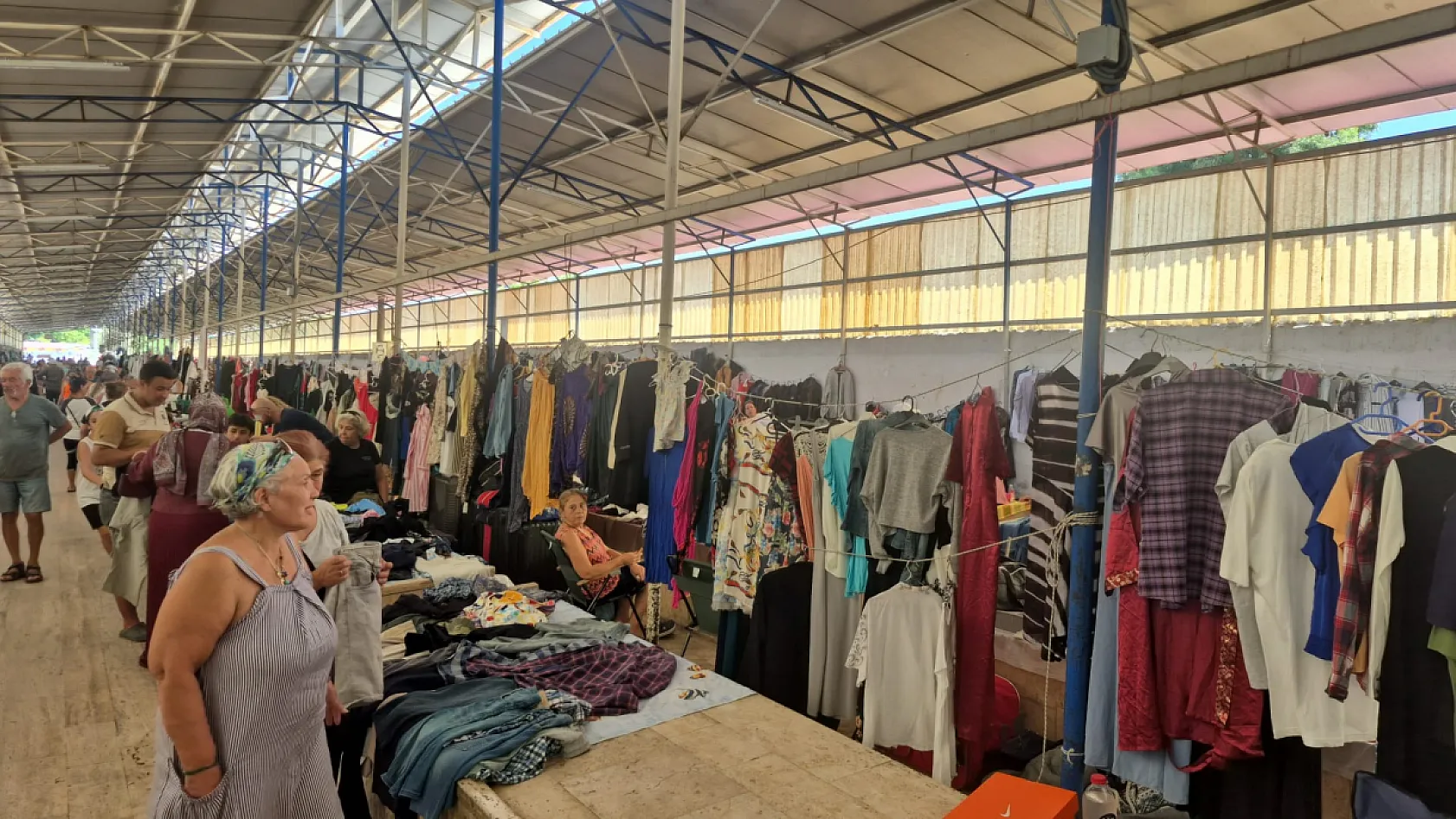 Fethiye İkinci El Pazarı Yoğun İlgi Görüyor