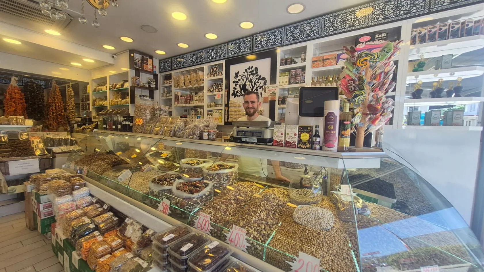 Fethiye Sıcaklarında Evde Kuruyemiş Nasıl Muhafaza Edilmelidir