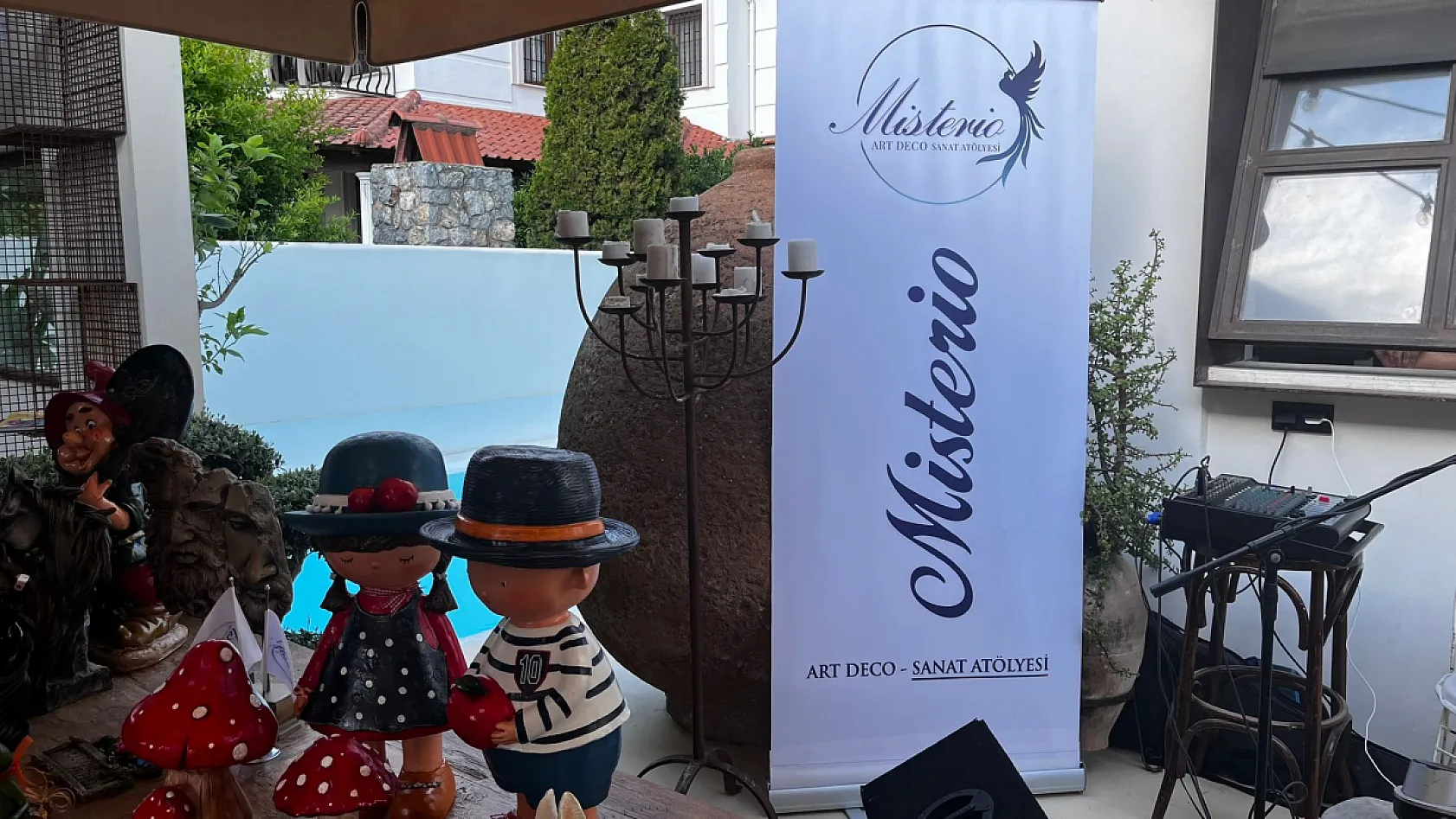 Fethiye'de Misterio Art & Deco Sanat Atölyesi'nde Anneler Günü Aktivitesi