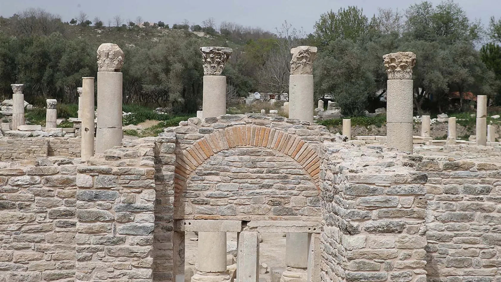 Stratonikeia'nın meclis binası Geleceğe Miras projesiyle ayağa kaldırılıyor