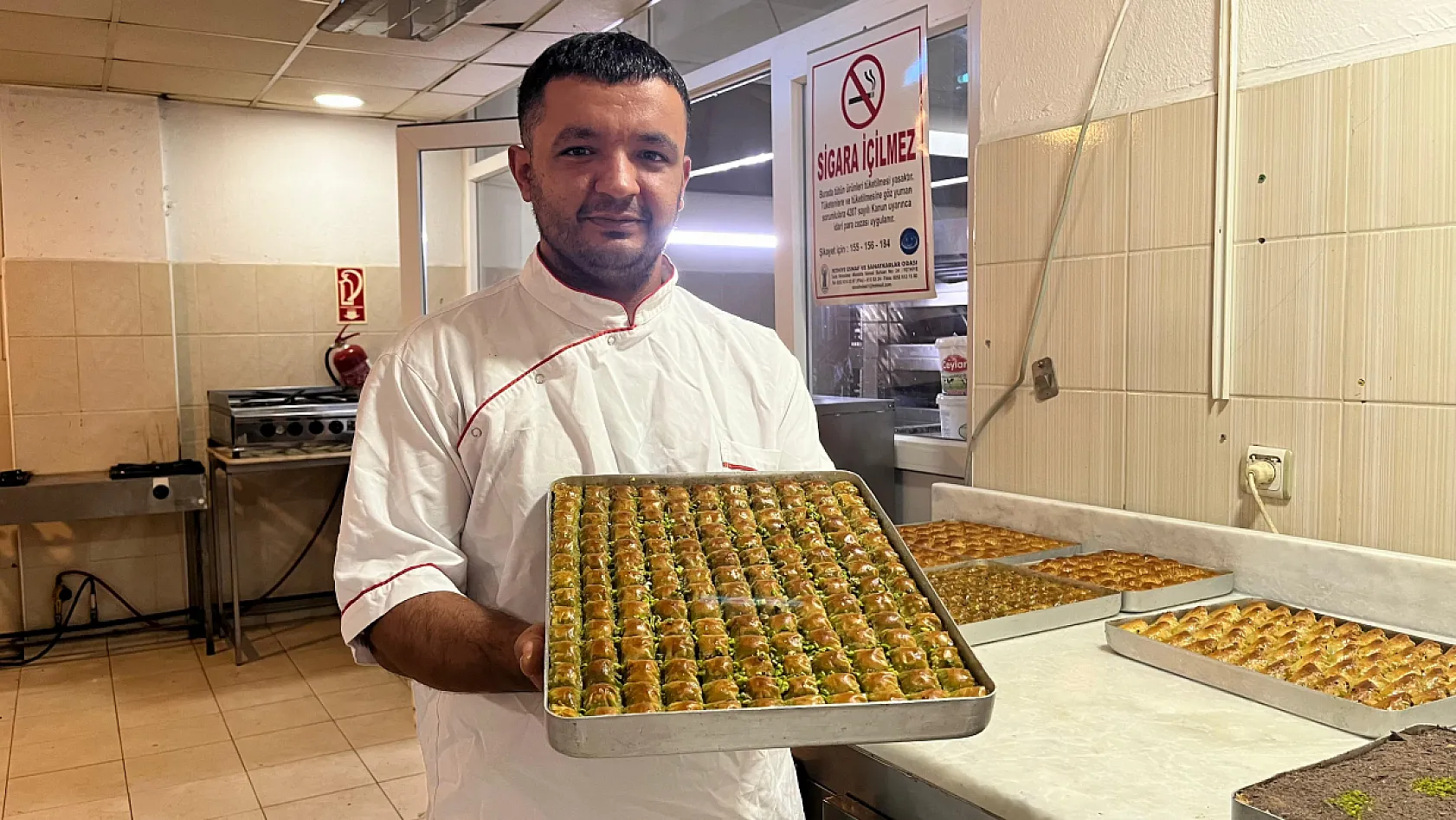 Anteplioğlu Tatlı Dünyası Soğuk Baklavasıyla Göz Dolduruyor