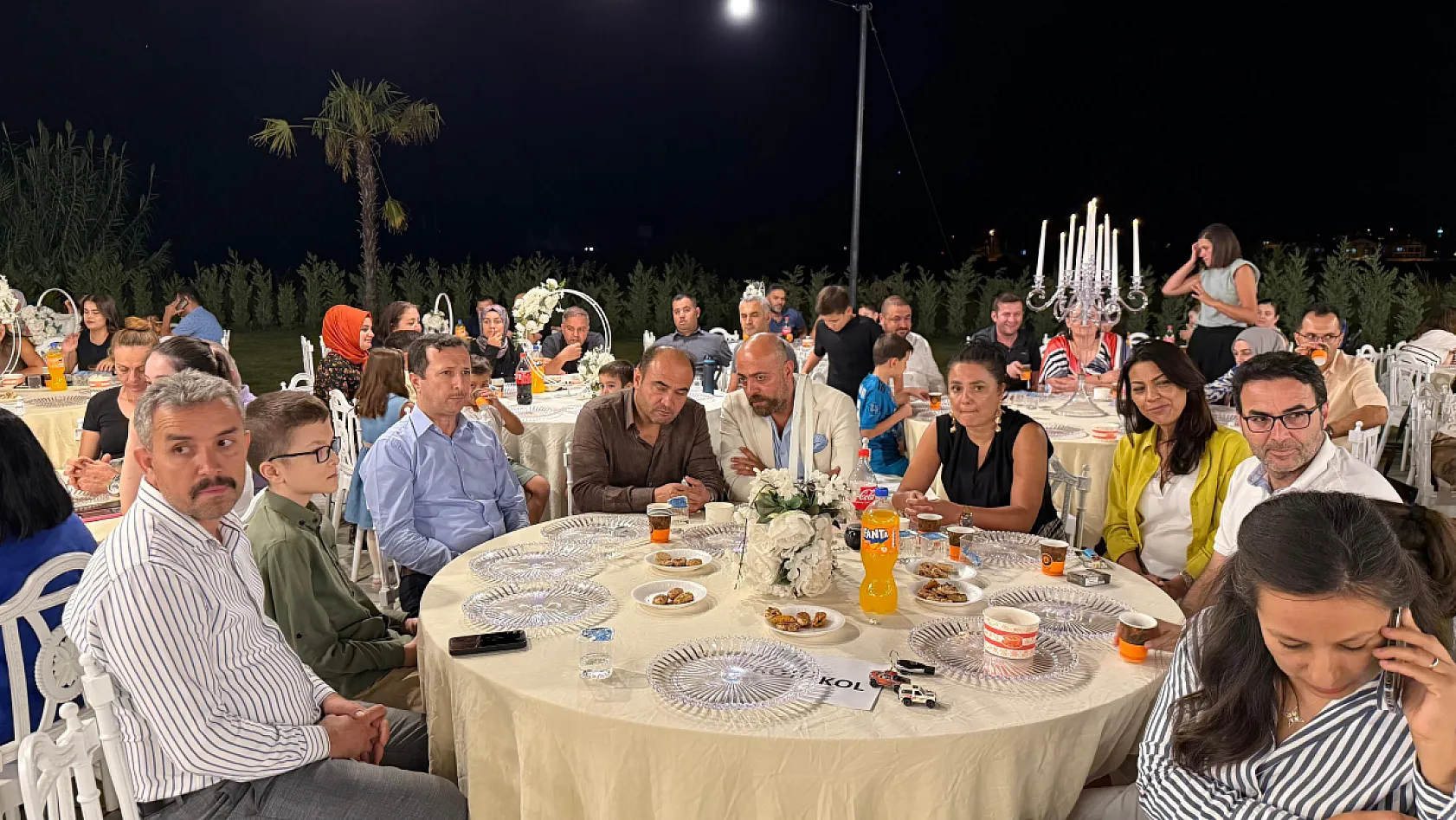 Başkan Akdeniz'li ED Spor Akademisinin Düzenlediği Gecede Açıklamalarda Bulundu