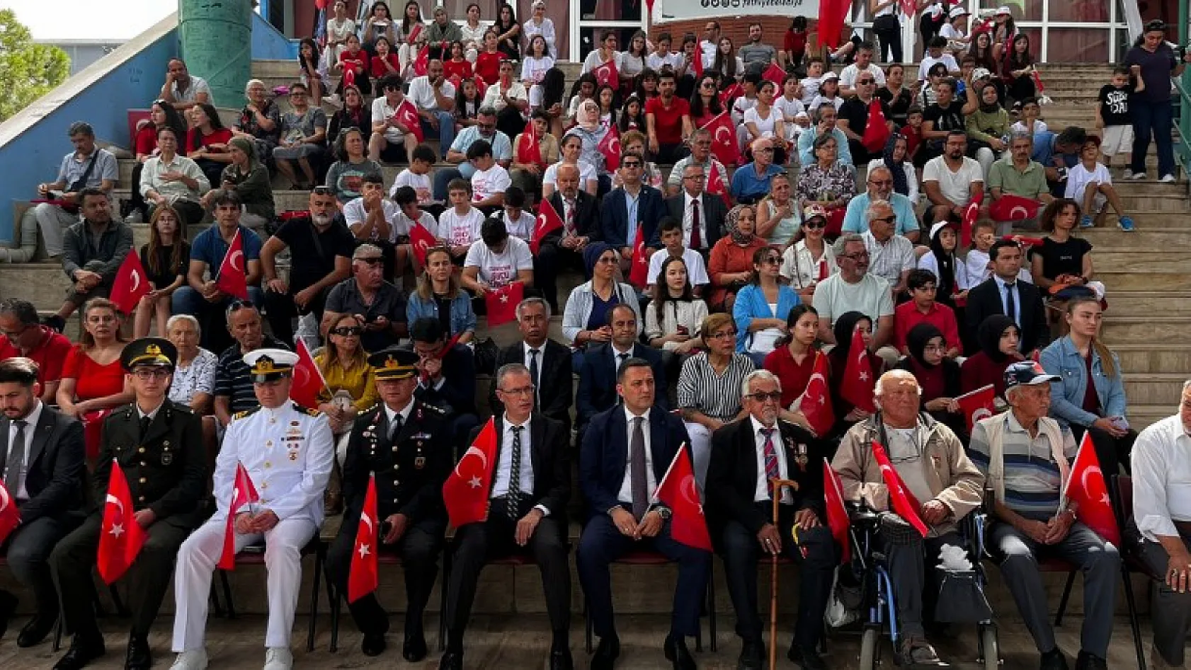 Fethiye'de 19 Mayıs Atatürk'ü Anma, Gençlik ve Spor Bayramı coşkusu!