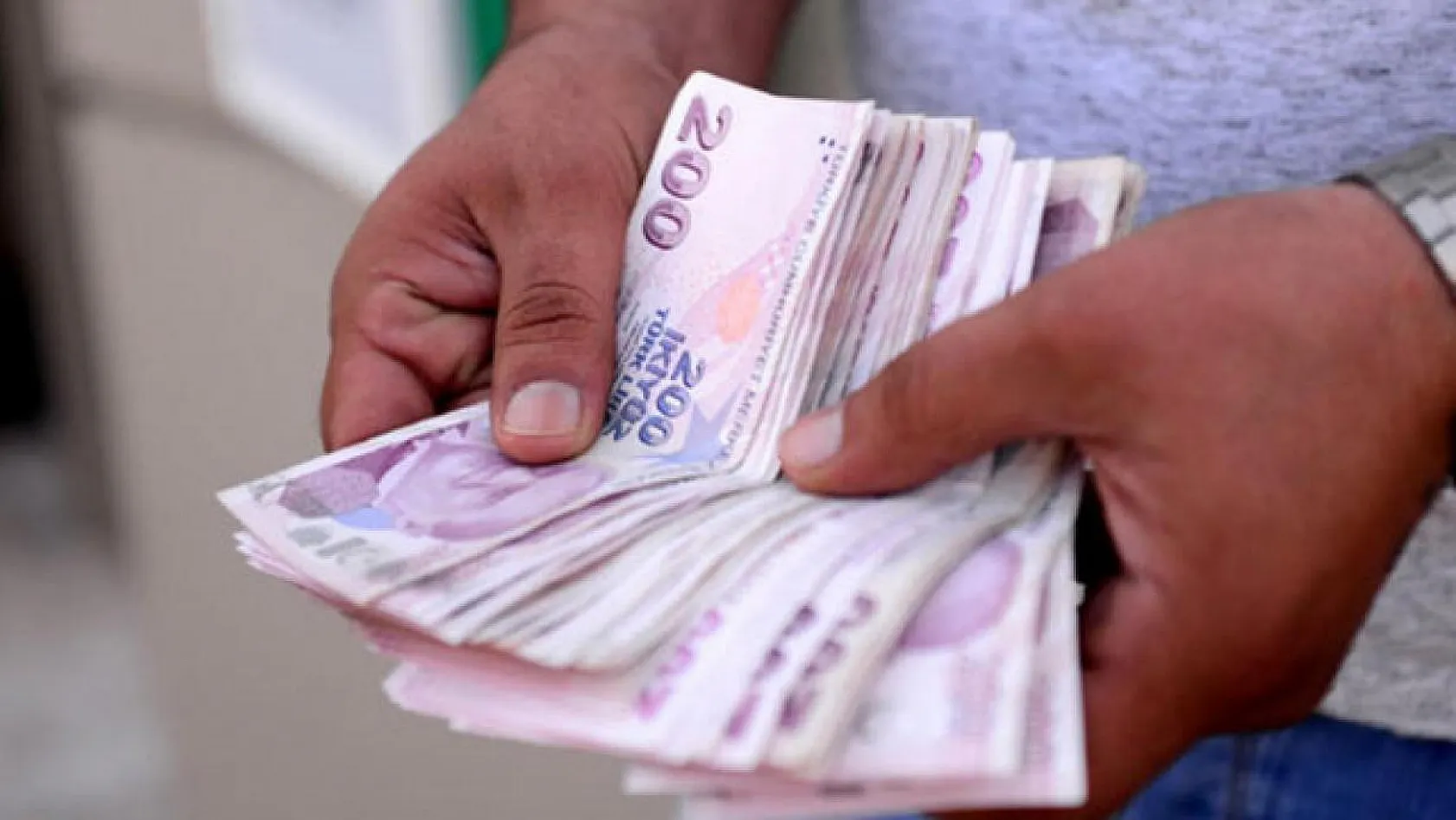 Milyonları ilgilendiren asgari ücret pazarlığı yarın başlıyor