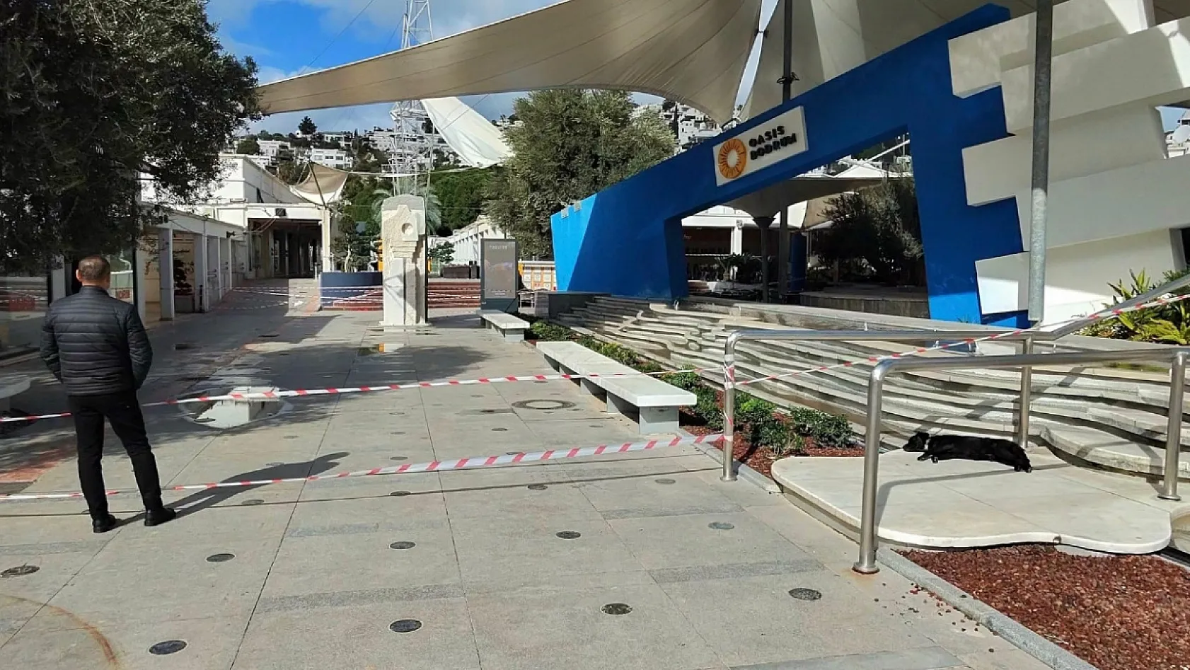 Fırtına, Bodrum'da alışveriş merkezini de vurdu
