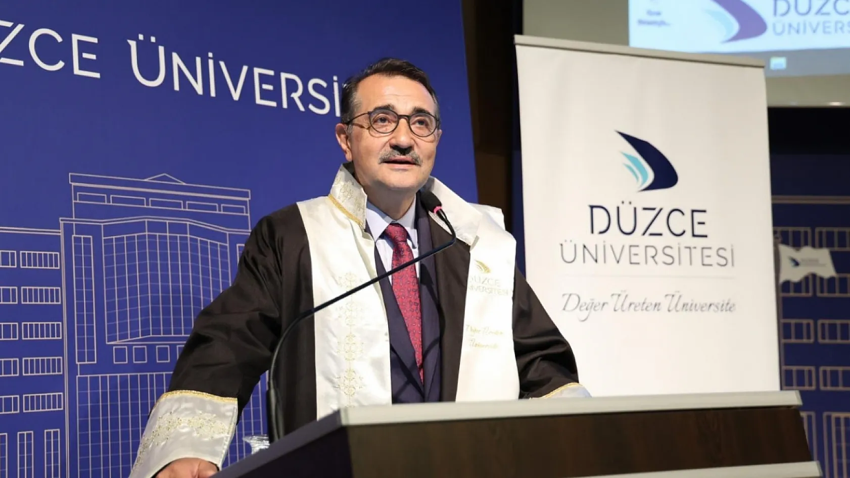 Fatih Dönmez'e Düzce Üniversitesi'nden Fahri Doktora Unvanı