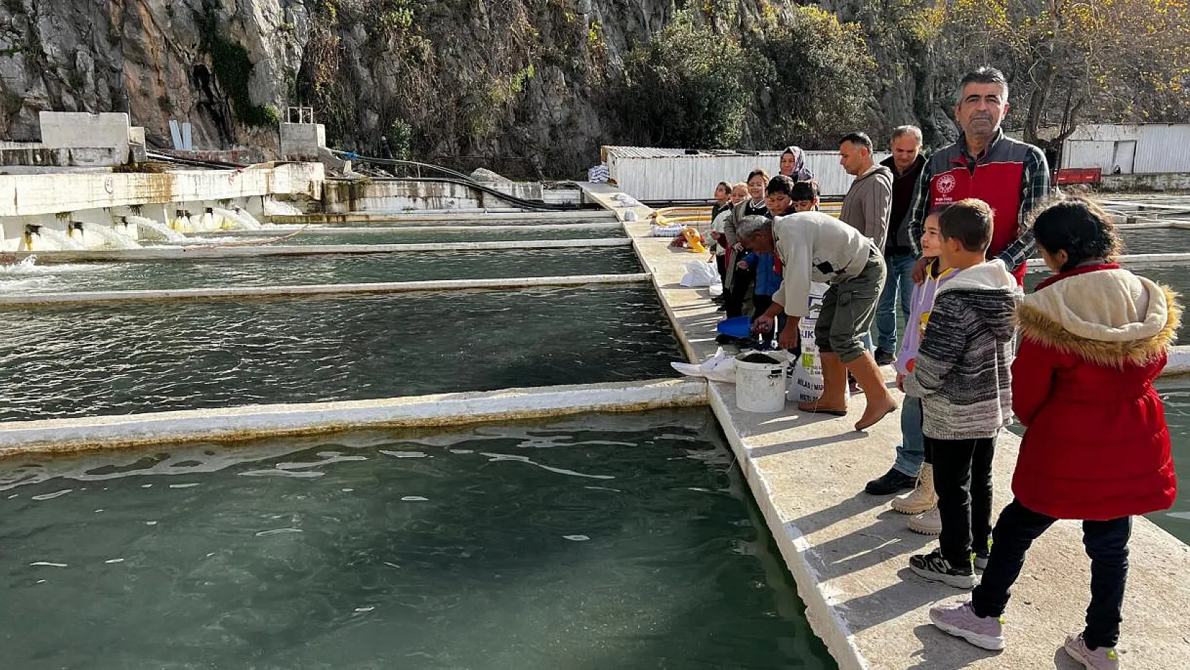 Seydikemer'de 'Balık Yiyorum Sağlıklı Büyüyorum' Etkinliği