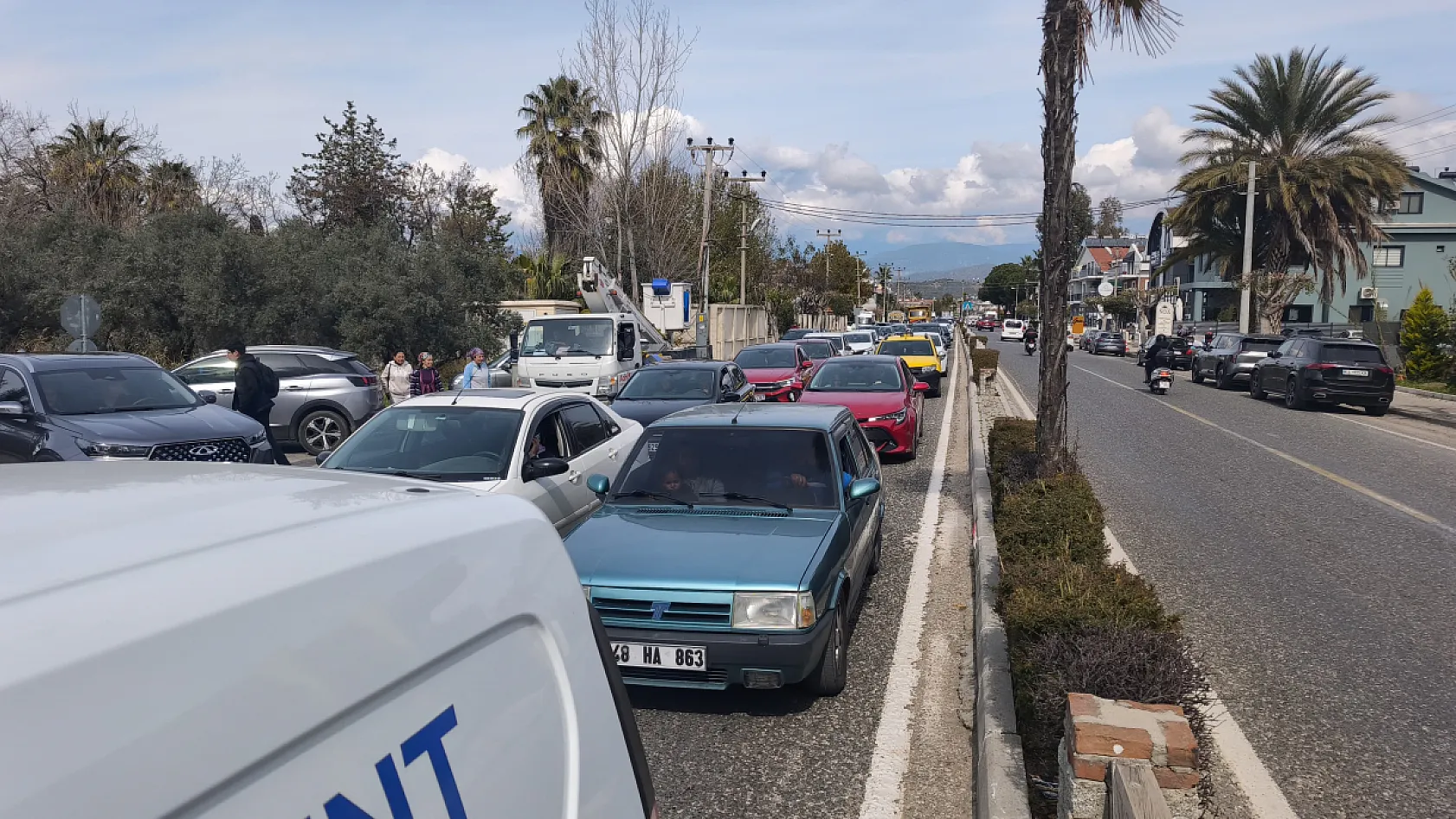 Fethiye'de Şehit Fethi Bey anma töreni sonrası trafik yoğunluğu yaşandı