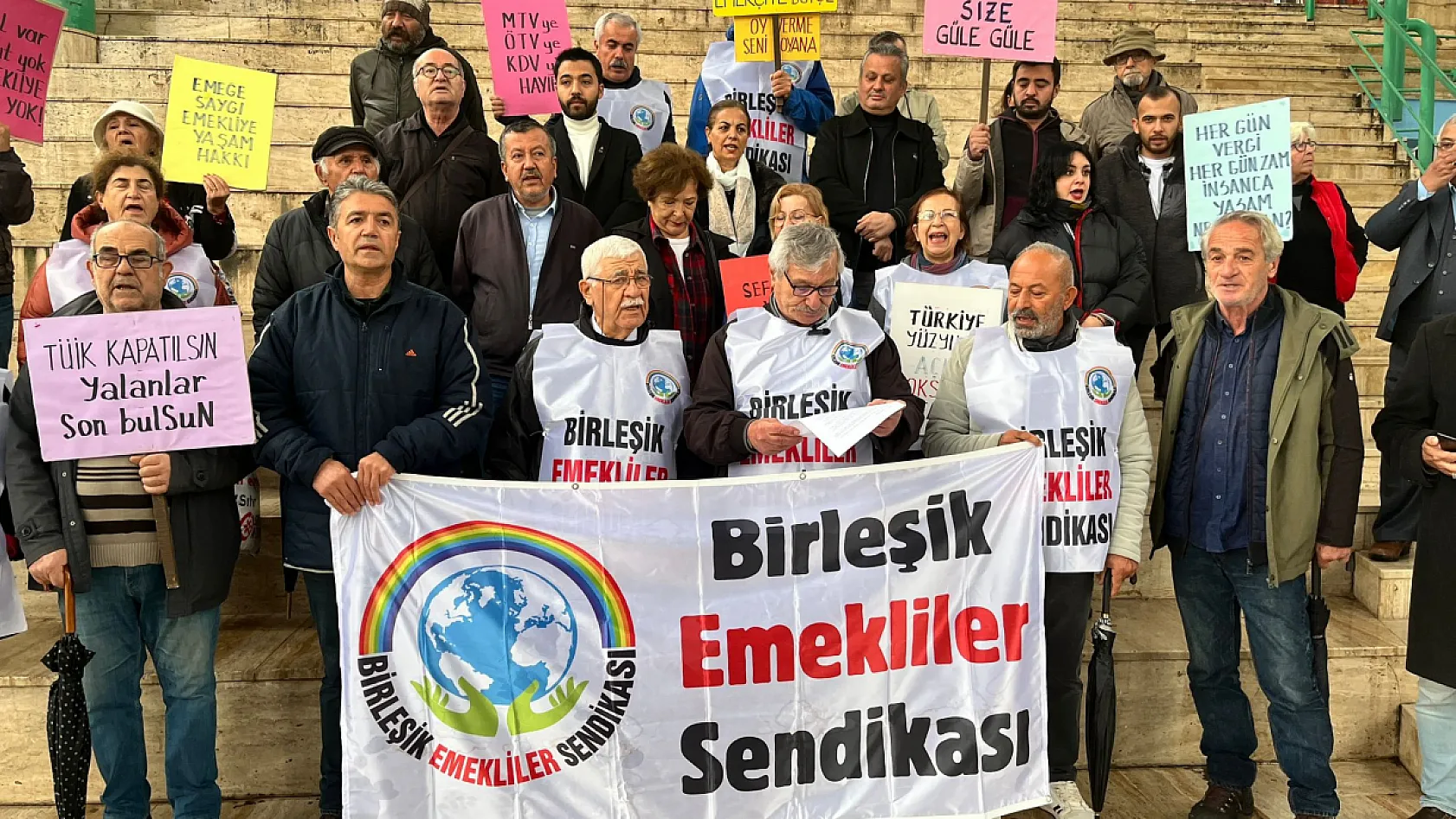 Fethiye'de emeklilerin geçim isyanı