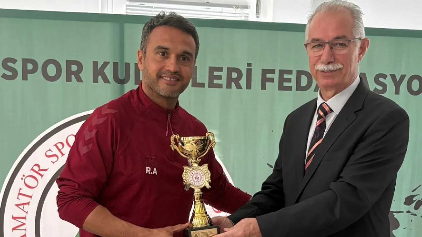 Muğla Amatör Spor Kulüpleri sezonun en başarılı kulüp ve sporcularını ödüllendirdi