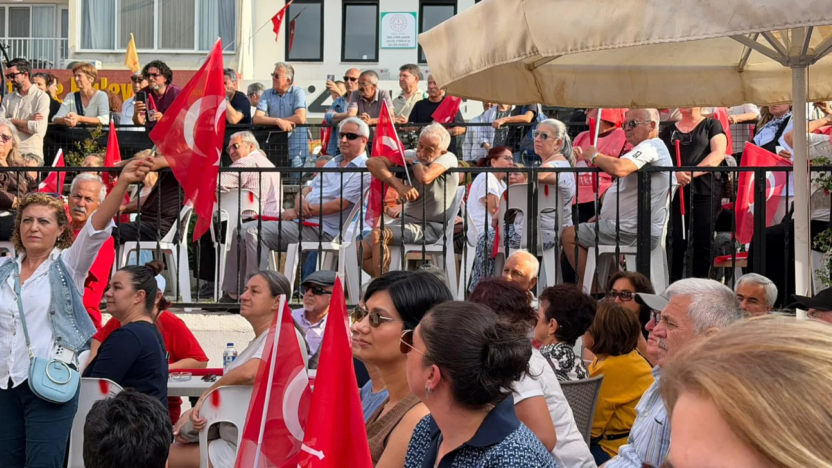 Fethiye'de 'Sandık İradesi' Yürüyüşü