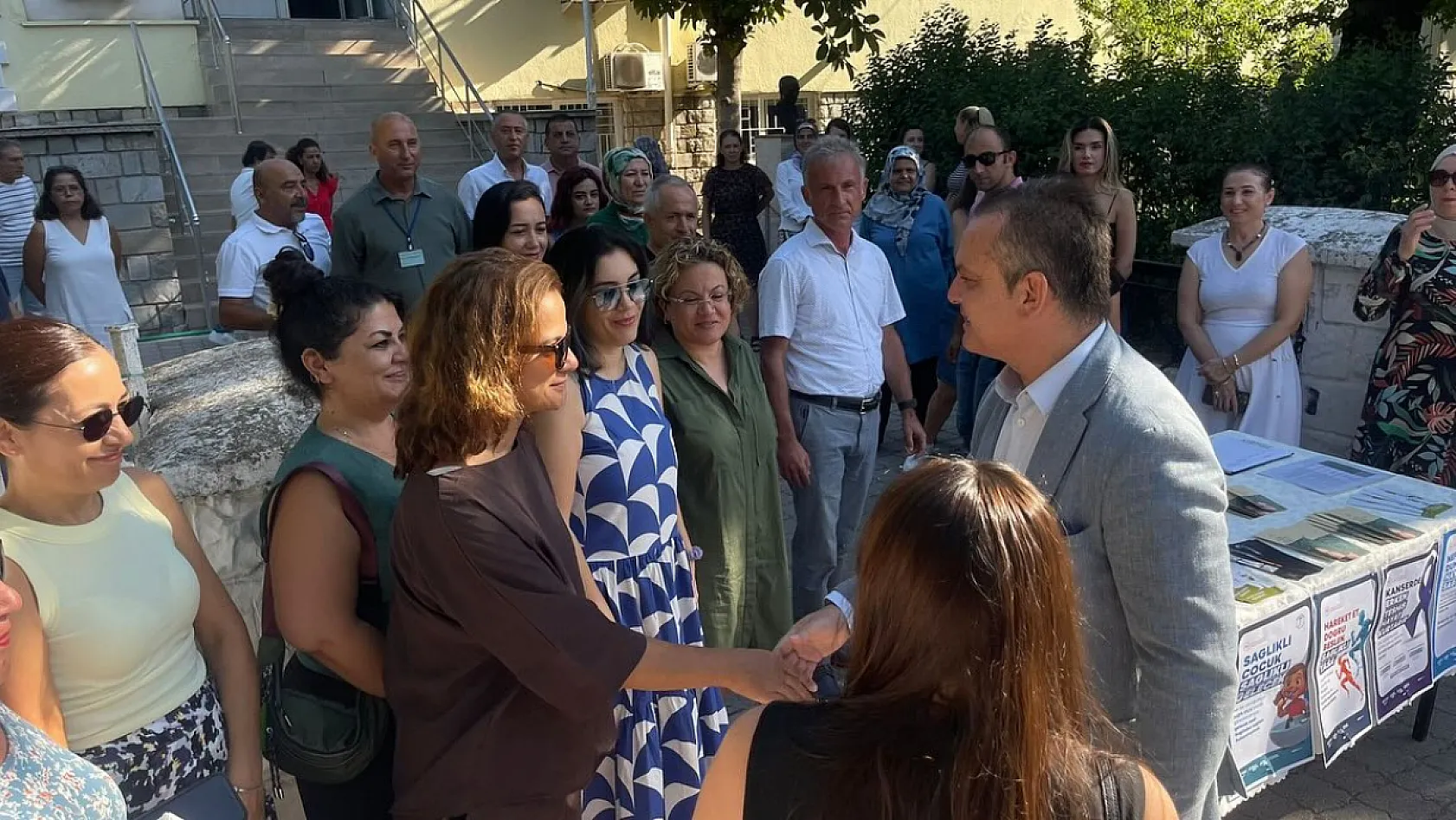Fethiye Kaymakamı Akkaya ve Sağlık Müdürü Eroğlu Esnafla Buluştu