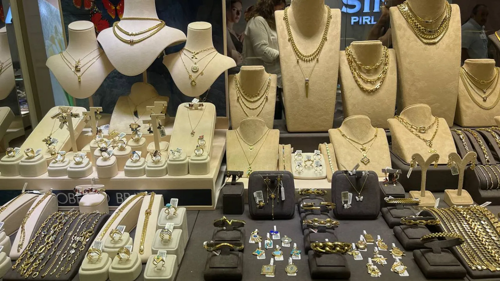 Fethiye'de Sina Pırlanta'ya Yoğun İlgi: Çekiliş Kampanyası 31 Mayıs'a Kadar Devam Ediyor