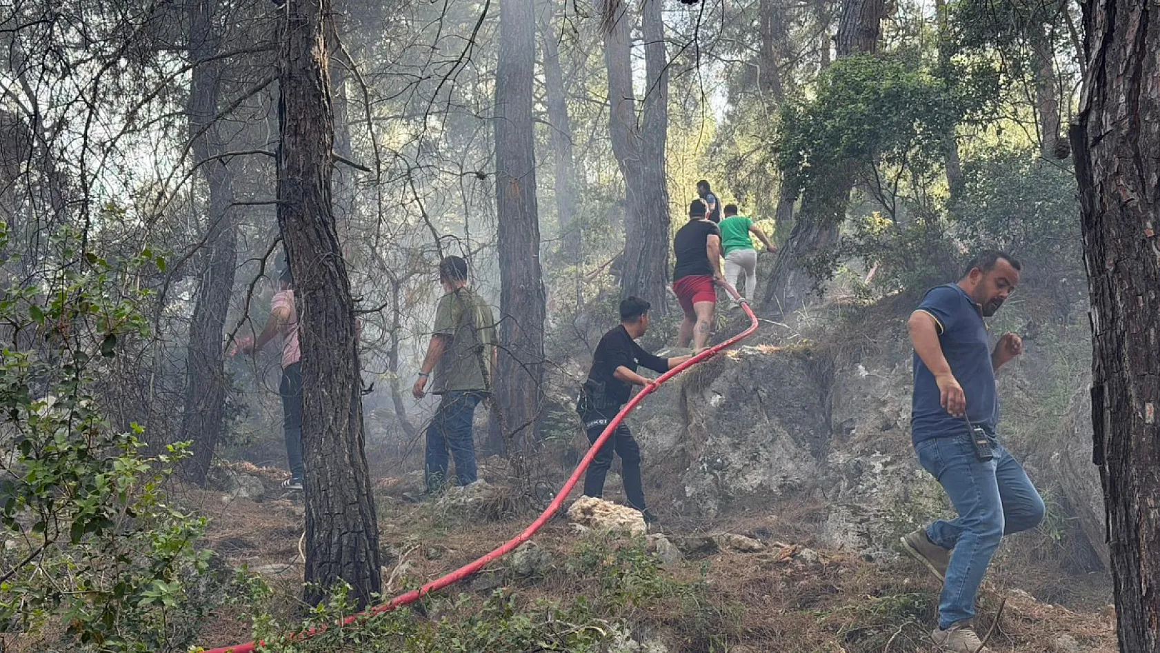 Son dakika! Fethiye'de orman yangınına havadan ve karadan müdahale