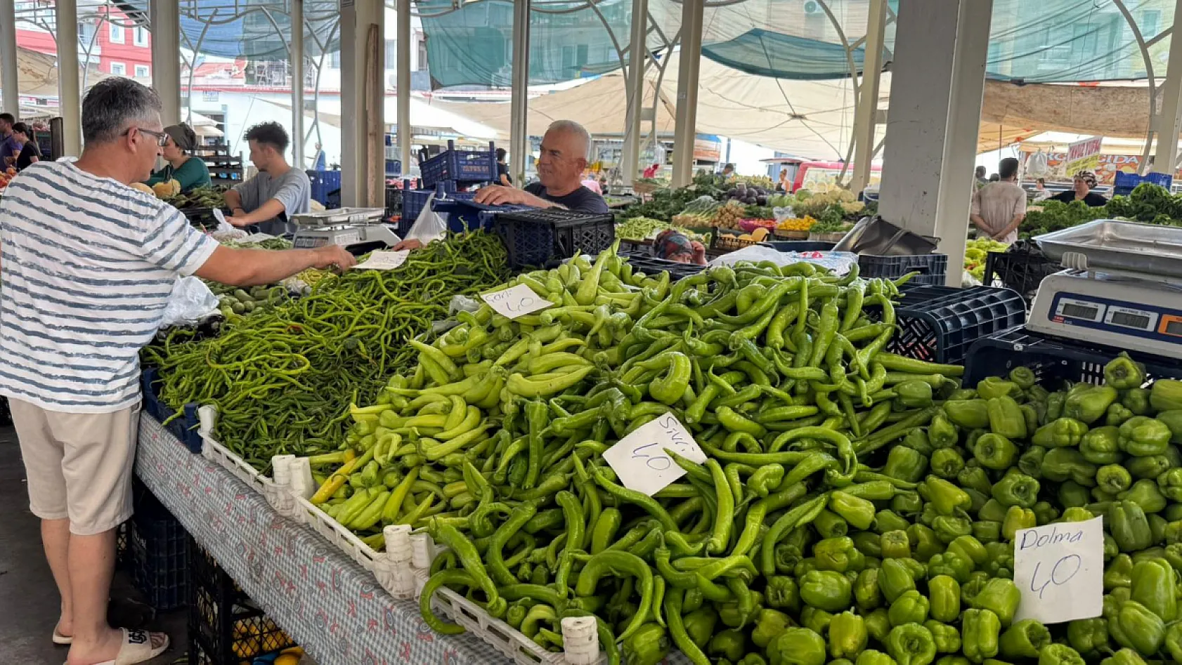 Fethiye'de Pazarcı Esnafı Sezondan Umutsuz: 'Önümüzü Göremiyoruz'