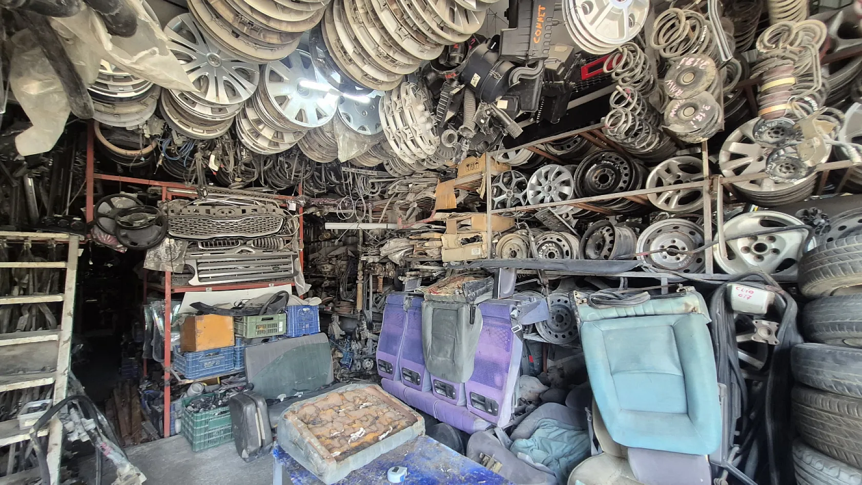 Fethiye'de İkinci El Oto Yedek Parçaya İlgi Arttı