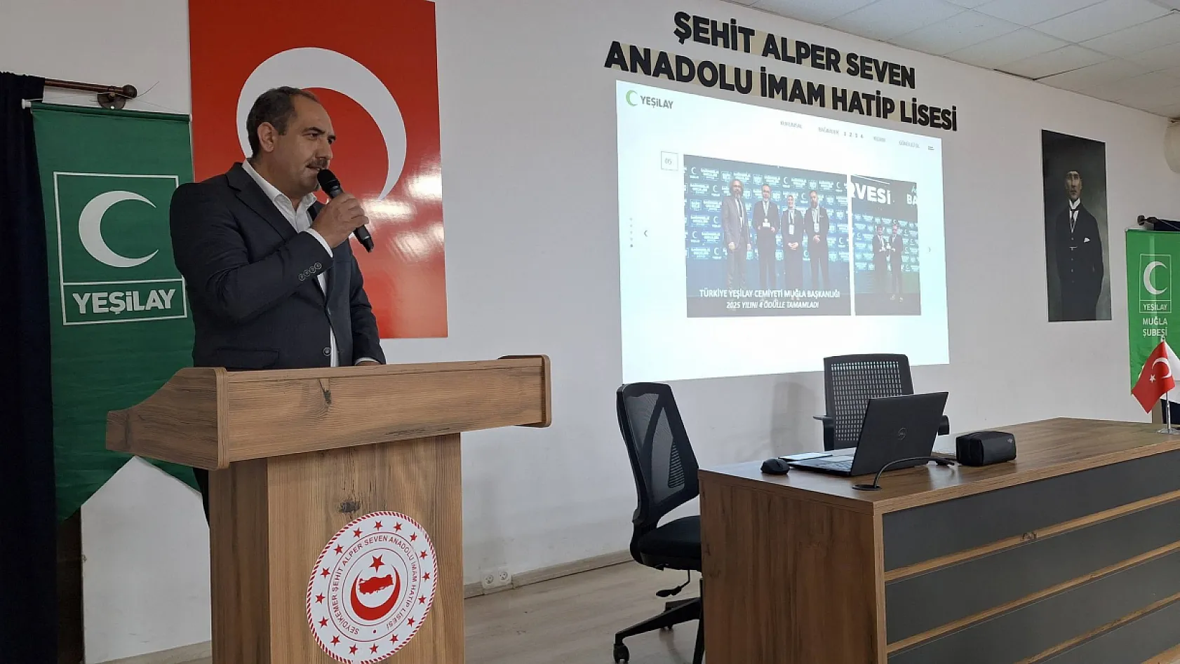 Seydikemer'de Öğrencilere Yeşilay Eğitimi