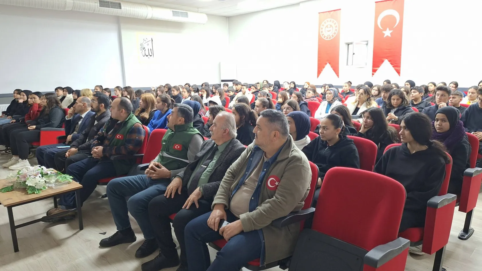 Seydikemer'de Öğrencilere Yeşilay Eğitimi