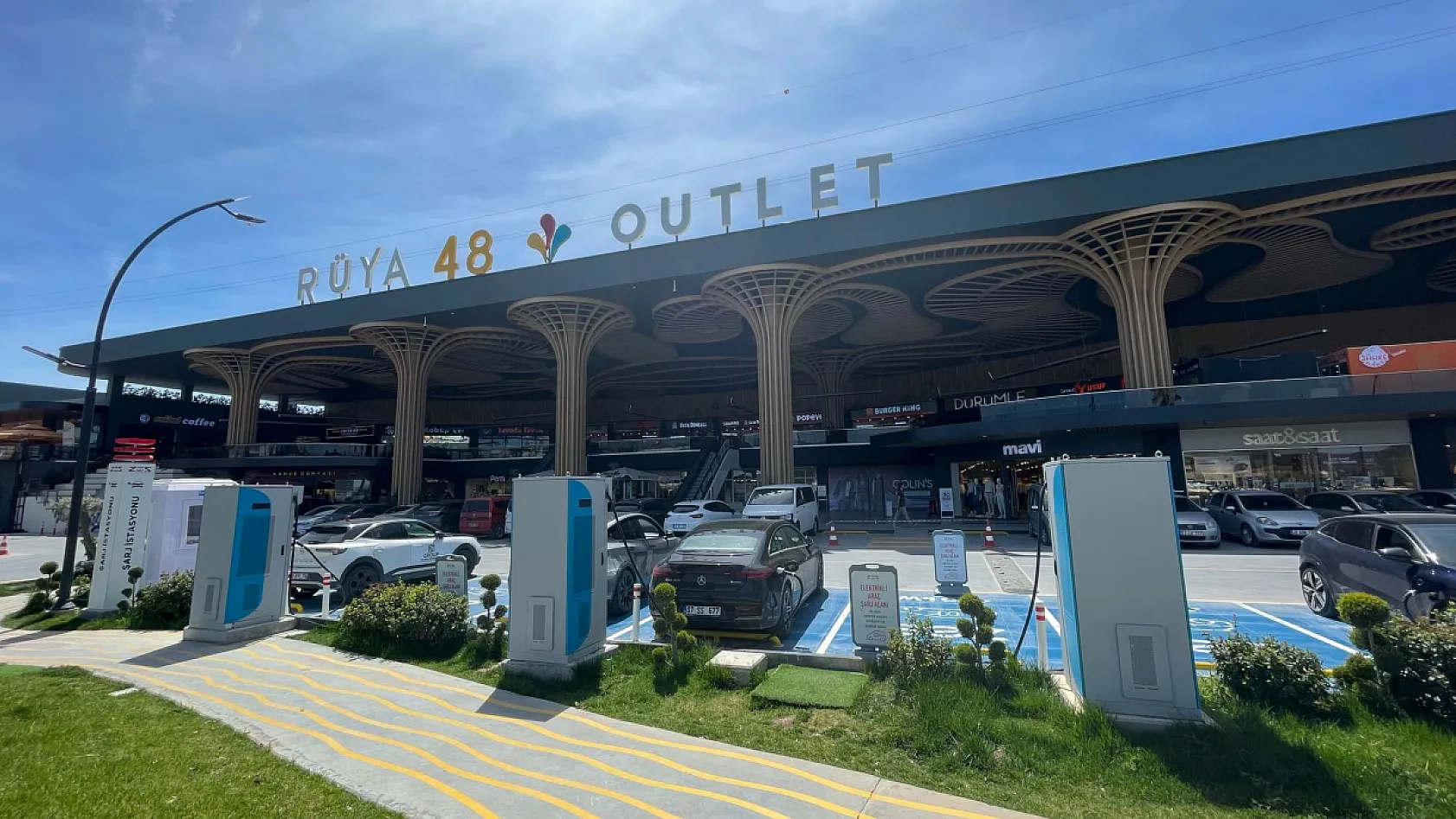 Muğla'nın Yeni Alışveriş Merkezi Rüya 48 Outlet Kaliteli Hizmetiyle Öne Çıkıyor