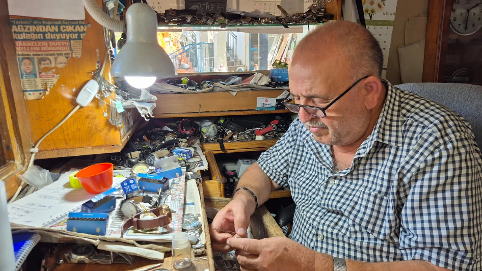 Fethiye'de Saatçi Yakup Gökhan Mesleğin Püf Noktalarını Anlattı