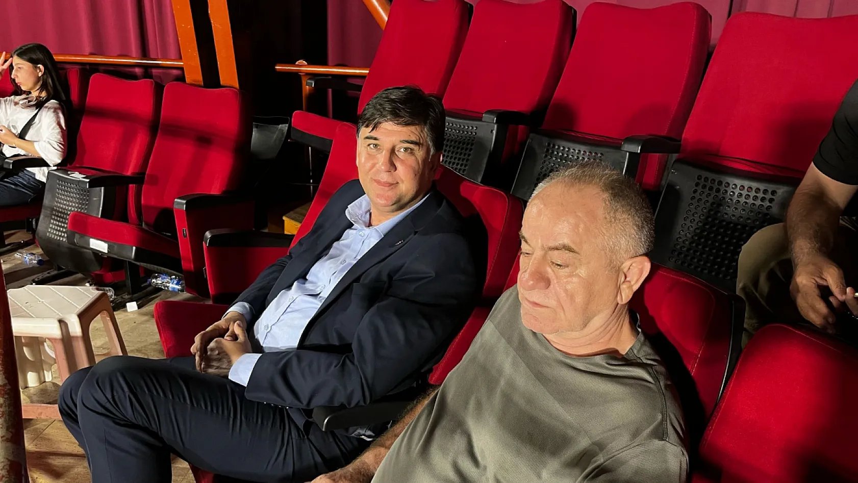 Fethiye'de kahkaha tufanı: 'Vay Başımıza Gelenler'