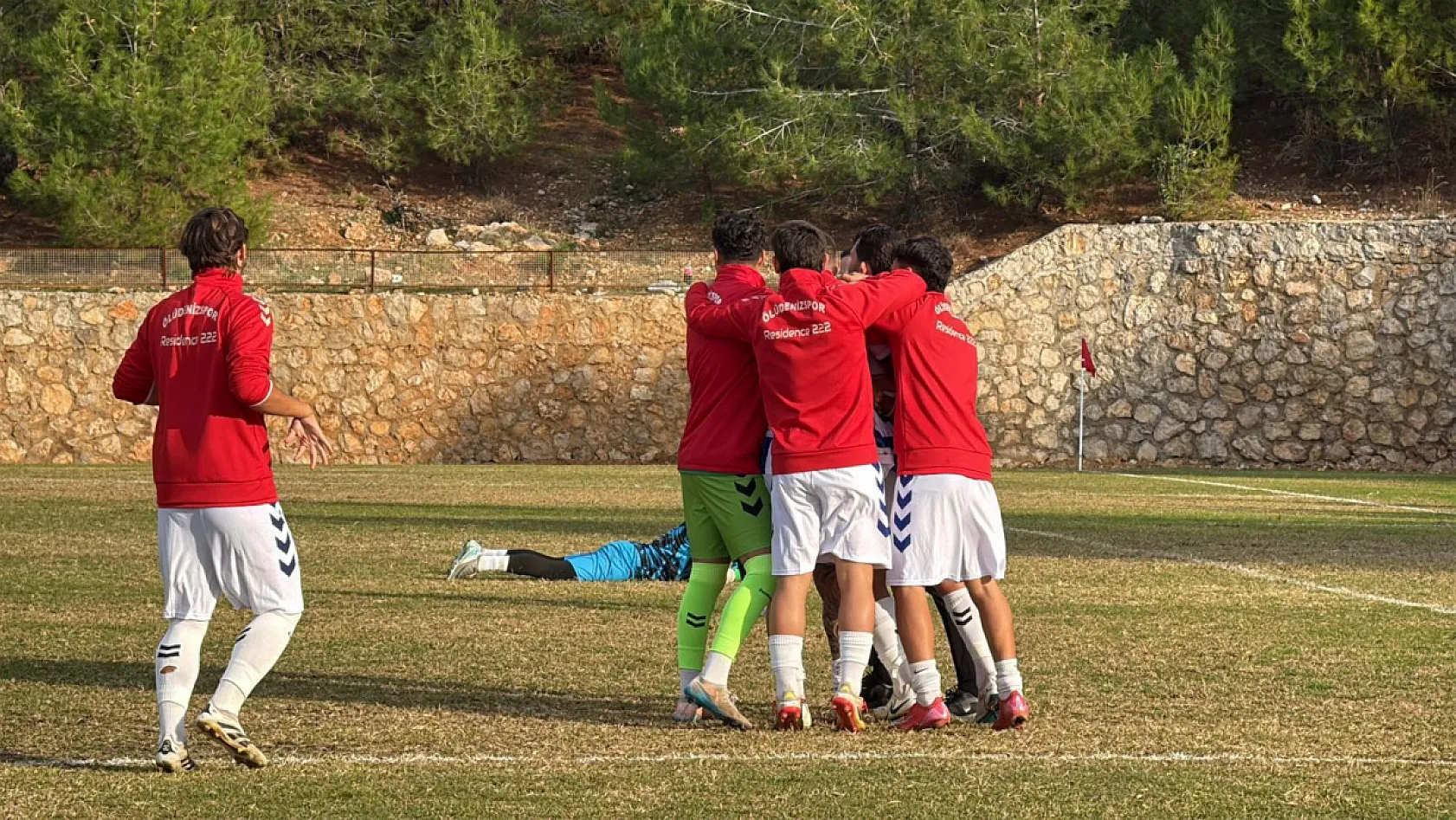 Ölüdenizspor, Karaçulhaspor'u 3 golle geçti: 3-0