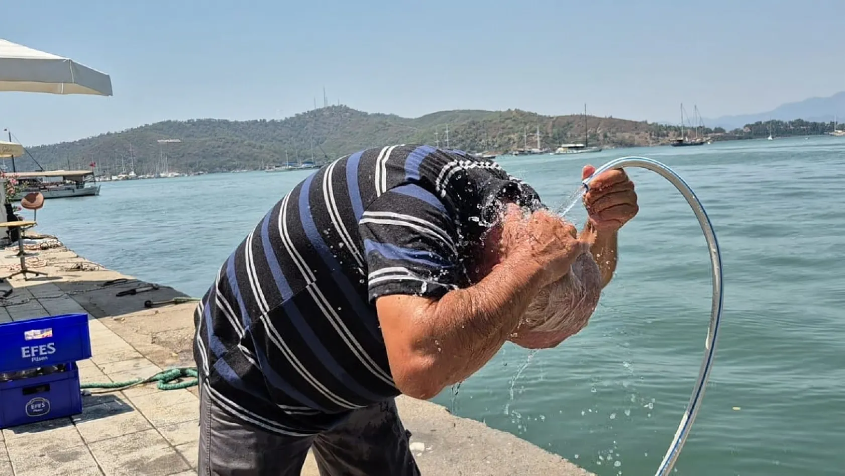Fethiye'de Kavurucu Sıcaklık: Vatandaşlar Uyarıyor, 'Güneş Çarpması Hafife Alınmamalı'