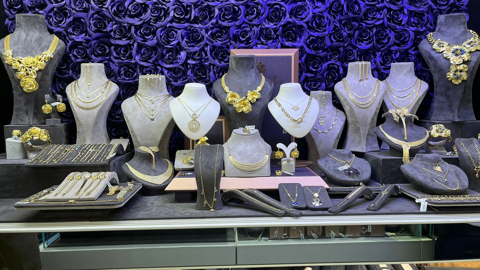 Altın fiyatları düştü 7 Aralık 2024 güncel altın fiyatları