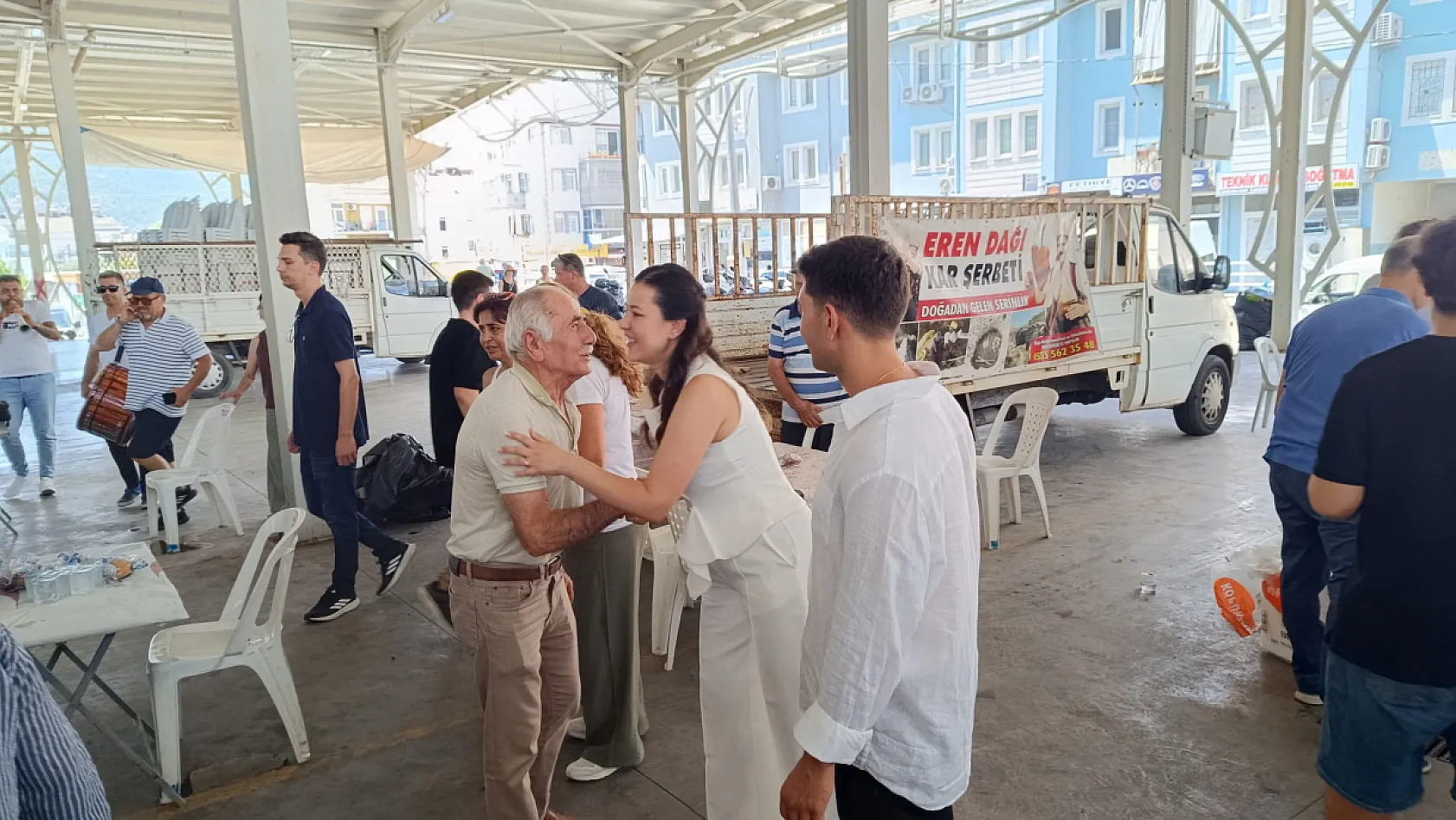 Fethiye'de Çıralı ailesinin mutlu günü öncesi geniş katılımlı buluşma