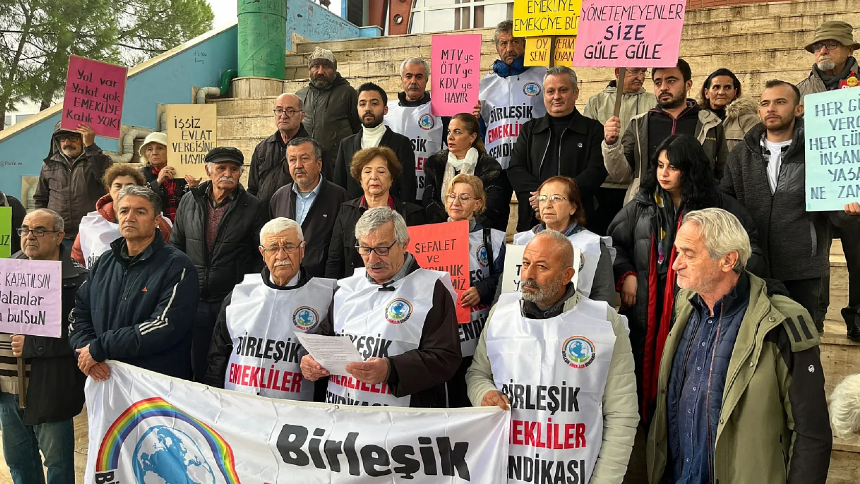 Fethiye'de emeklilerin geçim isyanı