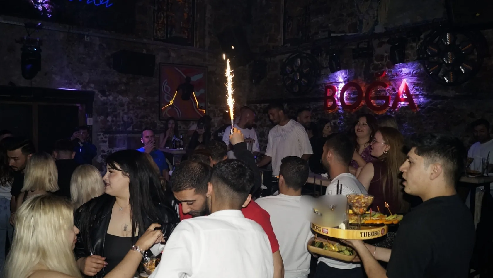 Fethiye'de Boğa Club, bayramın son gününde eğlencenin dibine vurdu