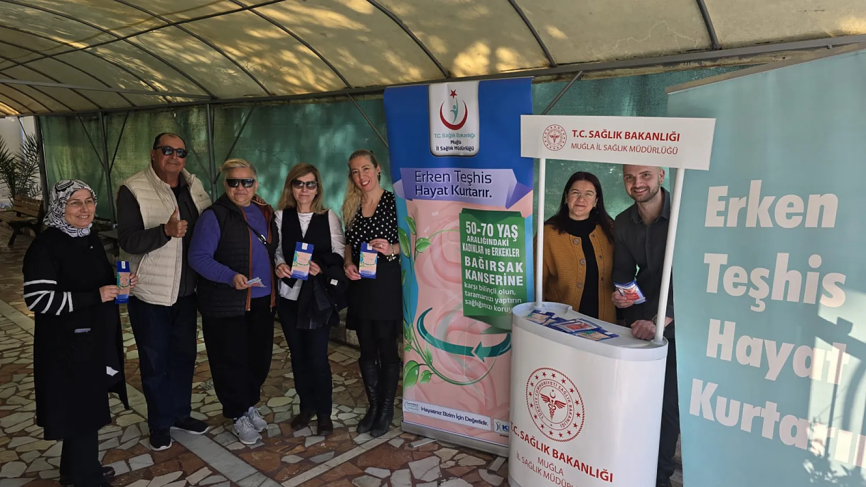 Fethiye İlçe Sağlık Müdürlüğü'nden 'Kanserde Erken Teşhis' Standı