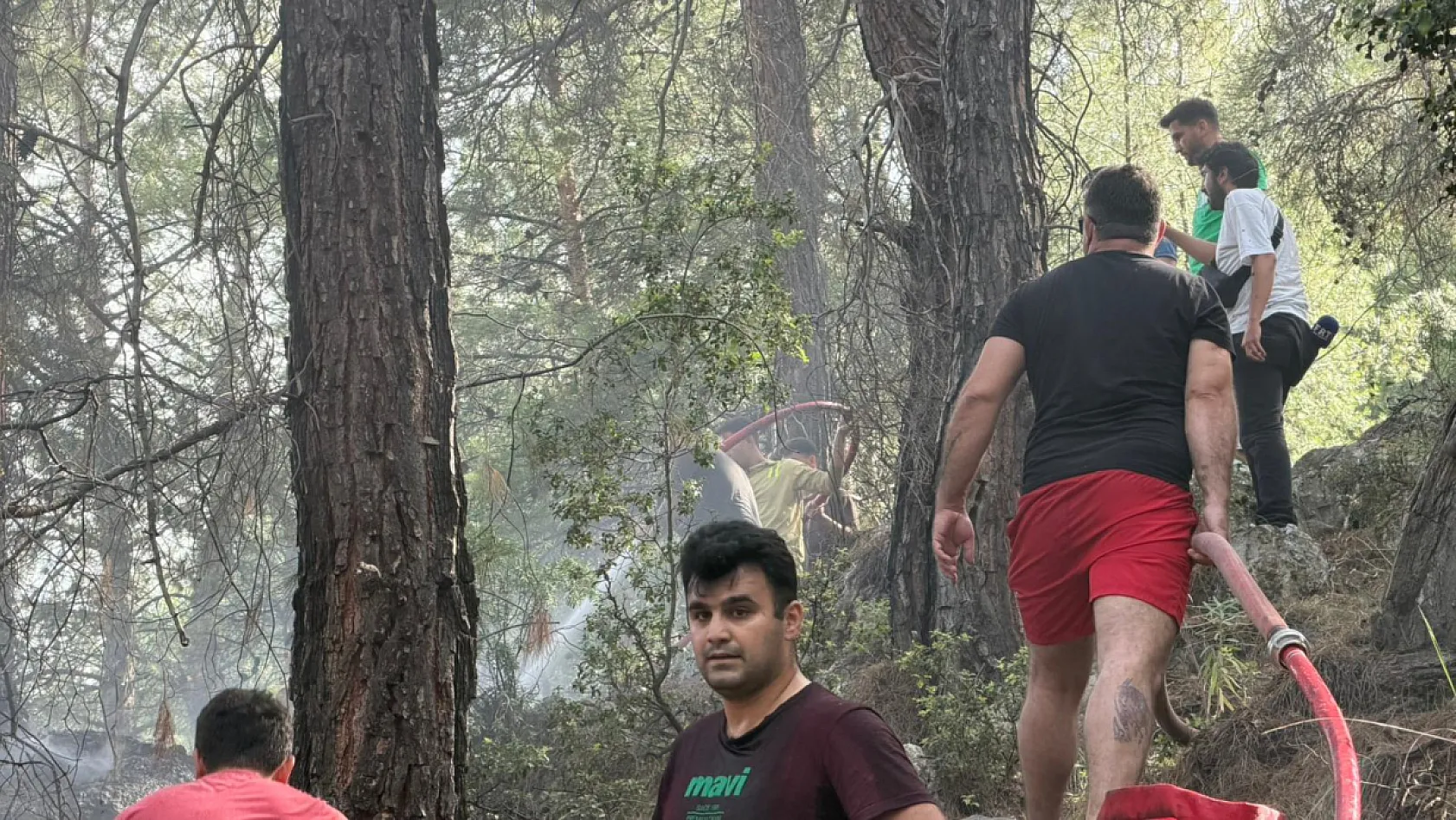 Son dakika! Fethiye'de orman yangınına havadan ve karadan müdahale