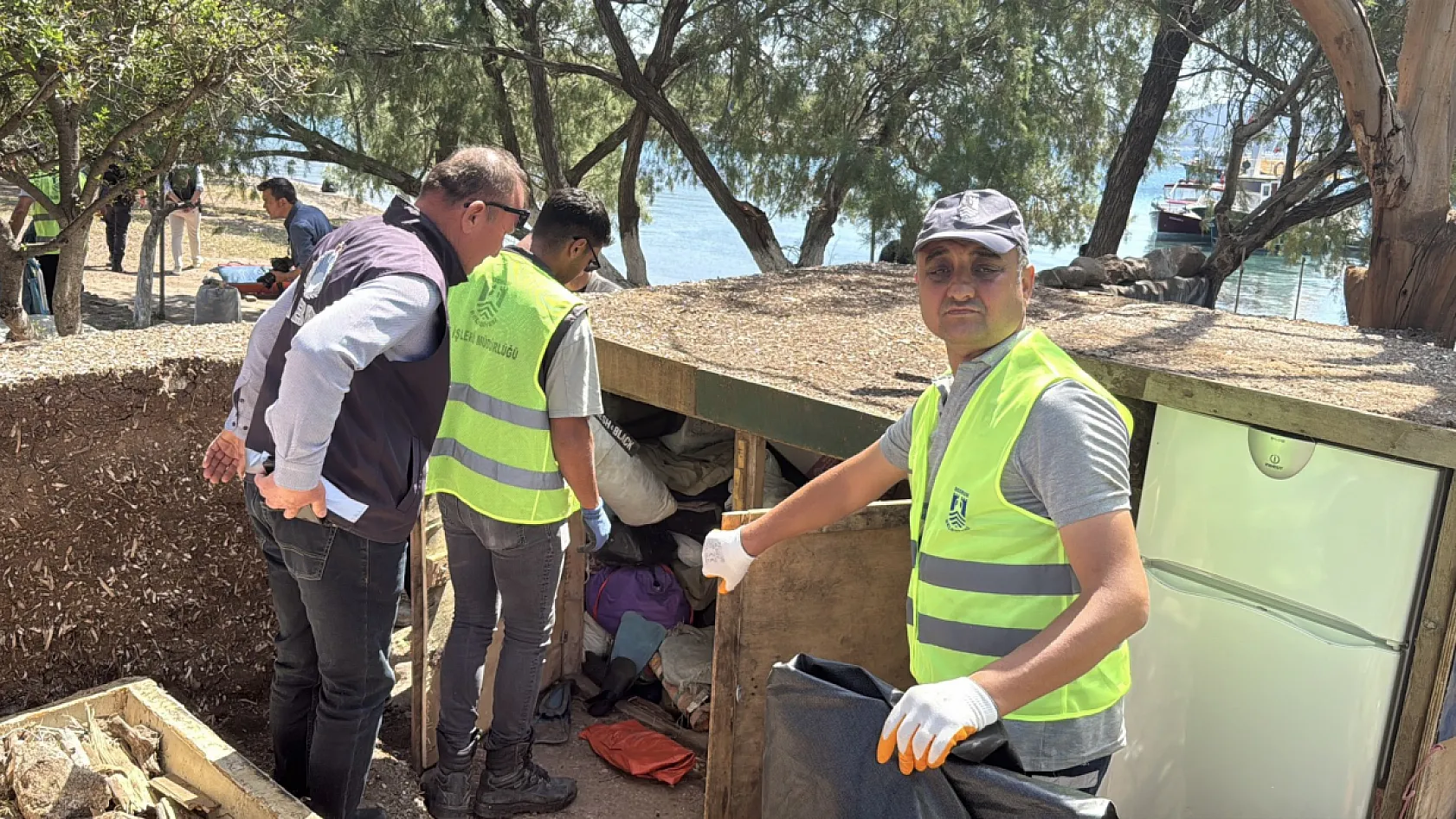 Bodrum'da doğal sit alanındaki kaçak yapı yıkıldı