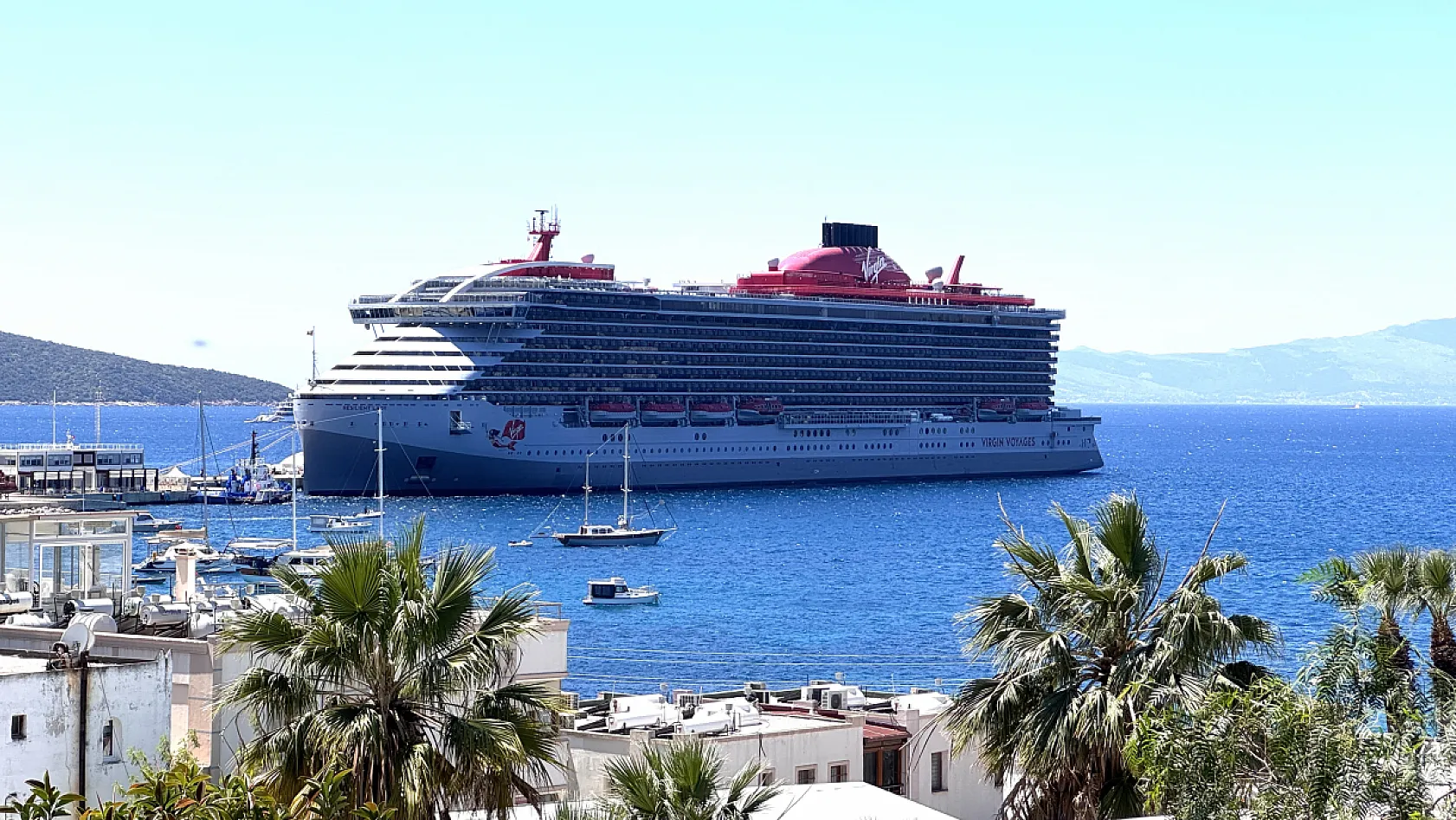 Bodrum'a kruvaziyerle 2 bin 548 turist geldi