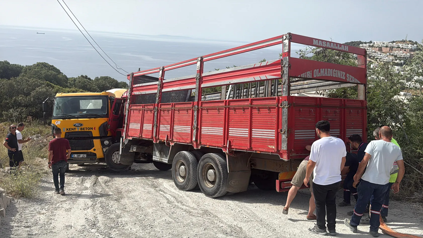 Bodrum'da beton mikseri ile kamyonetin arasında sıkışan kişi öldü