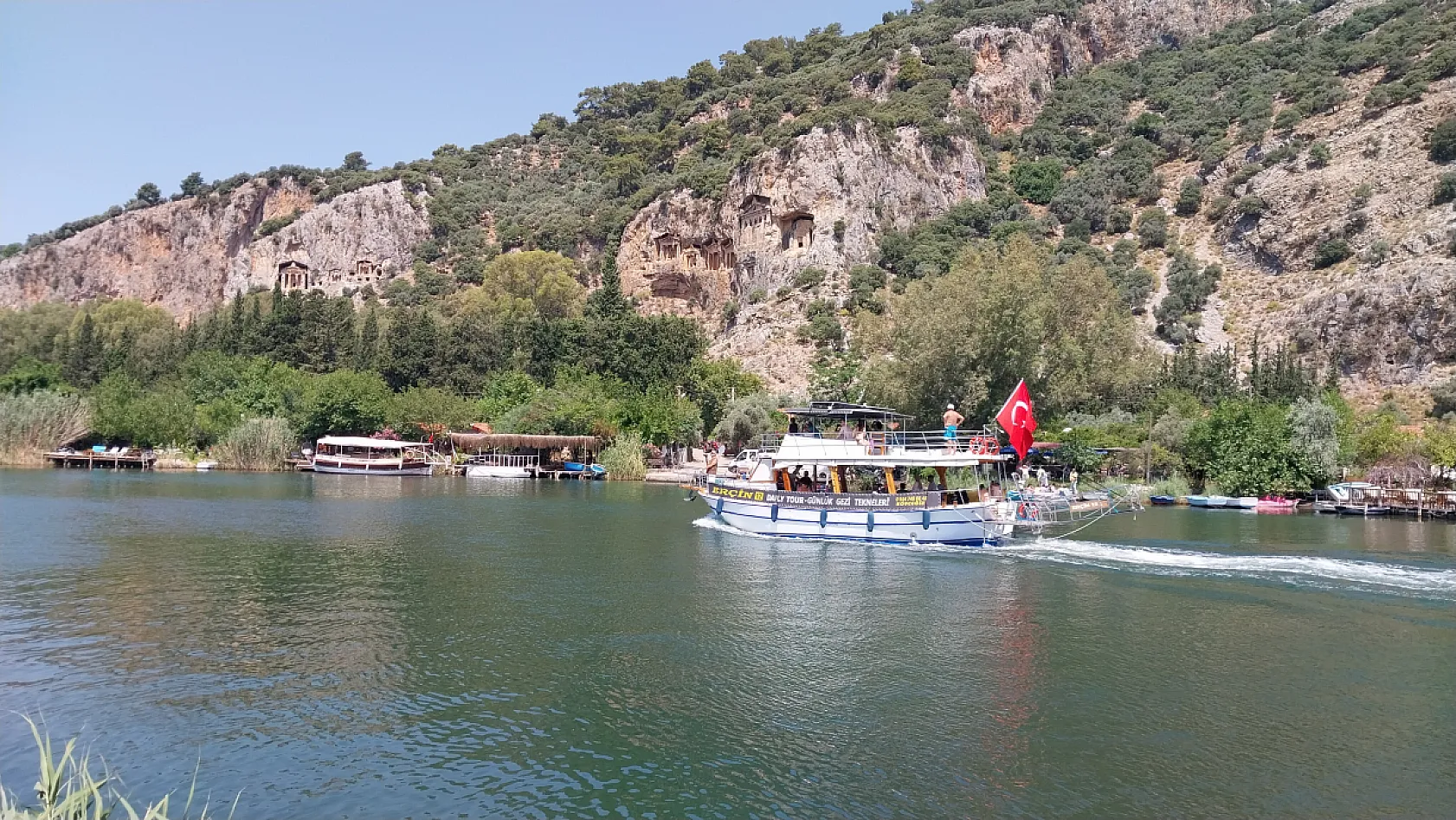 Muğla'daki Dalyan Kanalı'nda elektrikli tekne projesi