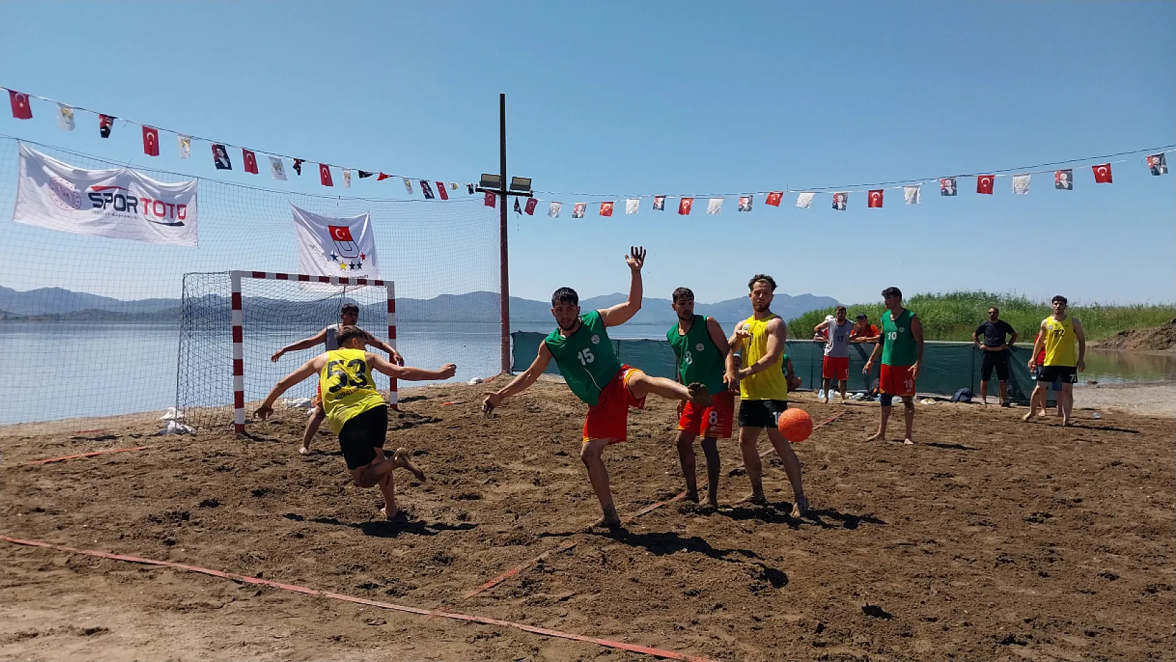 Muğla'da 26. Üniversiteler Yaşar Sevim Plaj Hentbolu Türkiye Şampiyonası tamamlandı