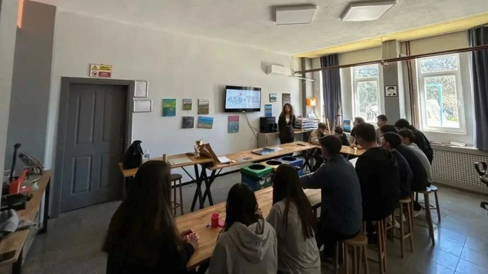 Datça'da öğrenciler atık dönüşüm projesi etkinliğinde bir araya geldi